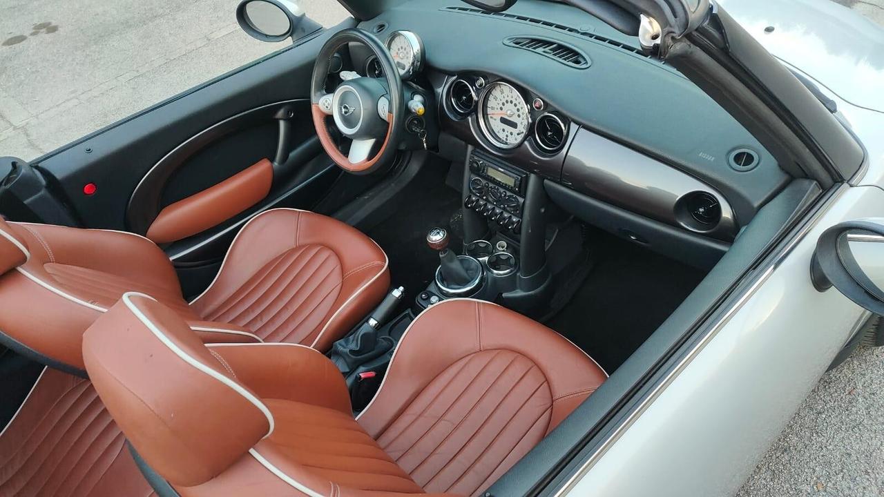 Mini 1.6 16V One Sidewalk Cabrio