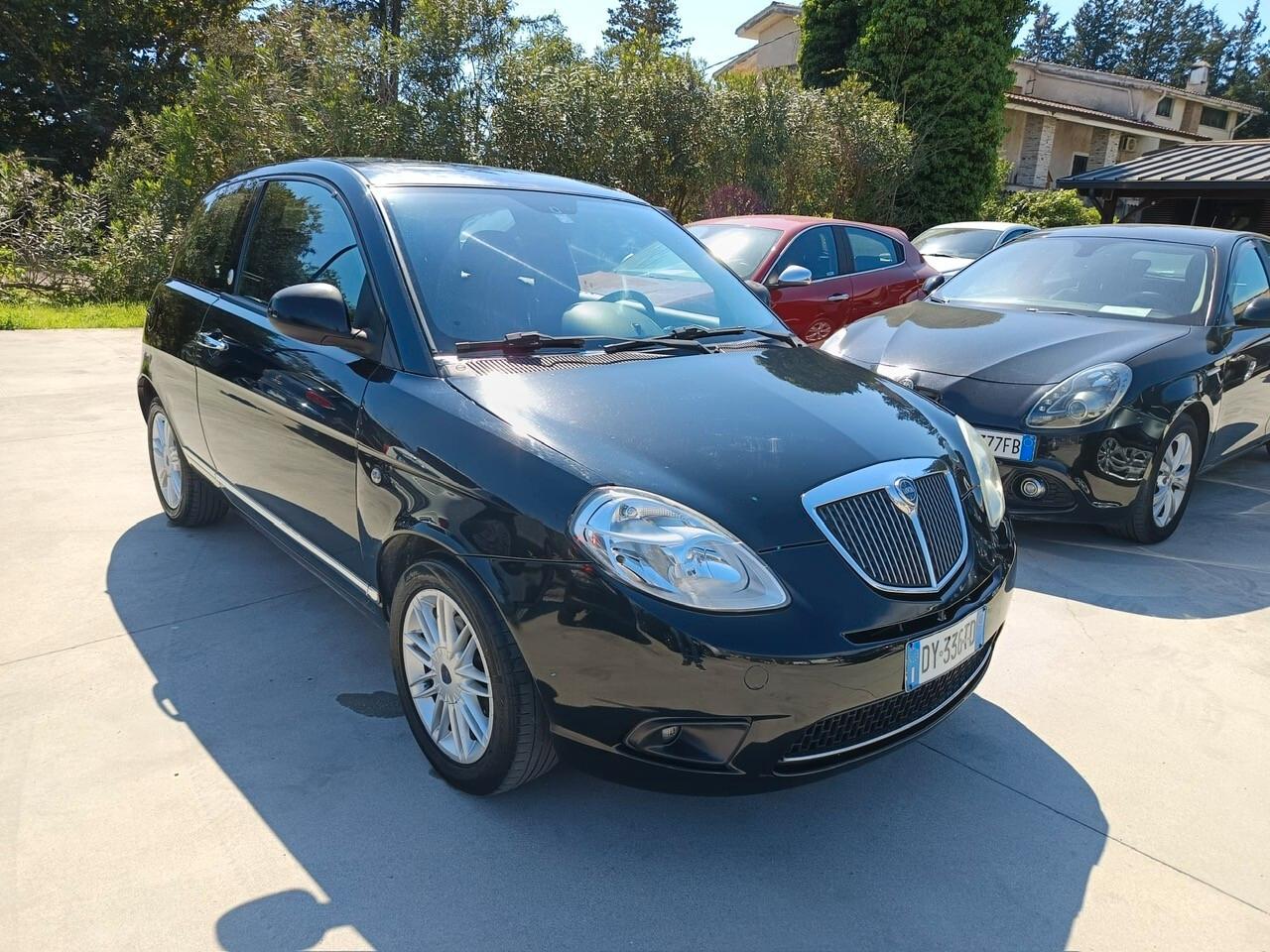 LANCIA Ypsilon 1.4GPL - NEOPATENTATI