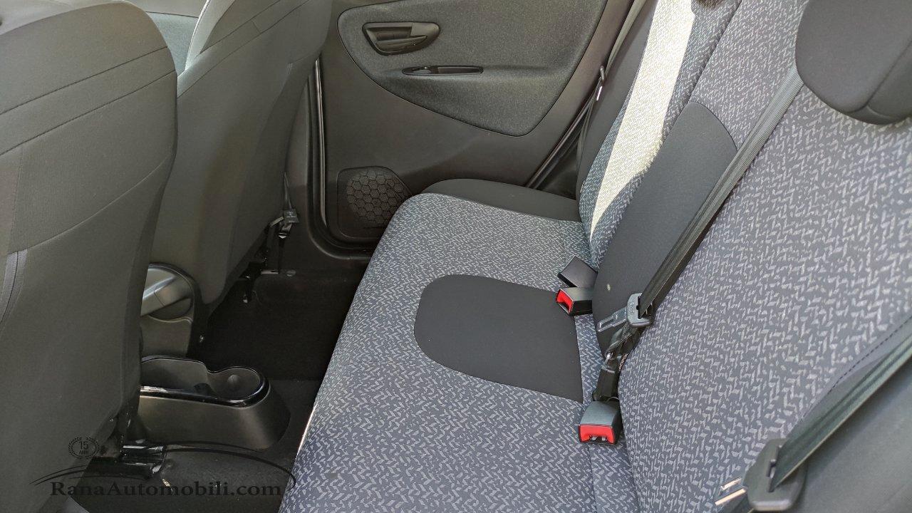 Lancia Ypsilon Hybrid 1.0 FireFly