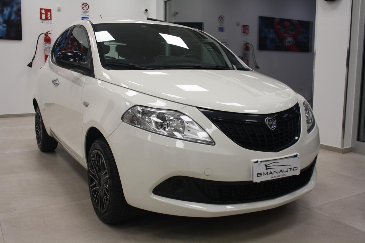 LANCIA YPSILON 1.0 HYBRID 70CV SILVER *2023