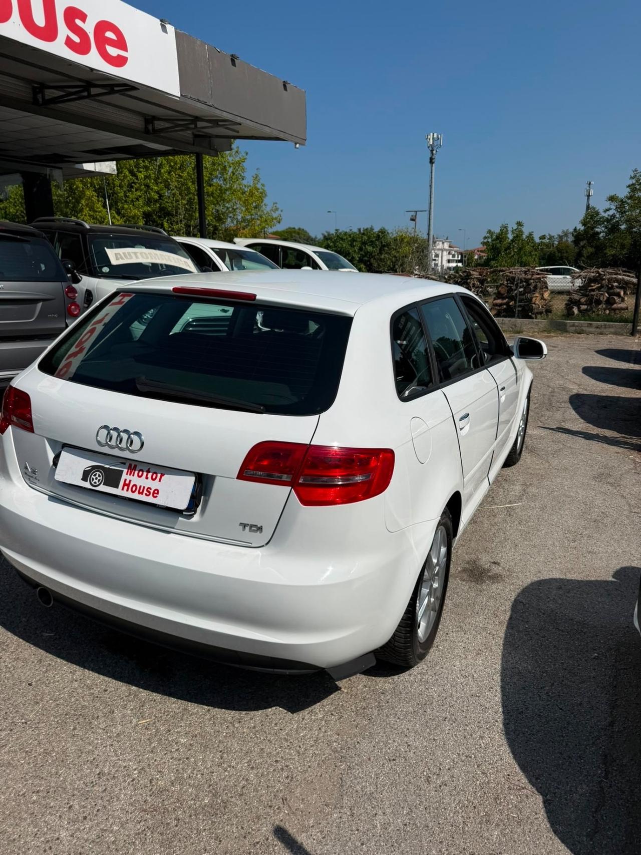 Audi A3 SPB 1.6 TDI 105 CV CR Ambiente