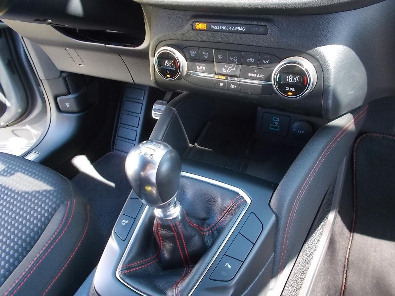 Ford Kuga 1.5 EcoBlue 120cv *ST-LINE - 54.000 KM*