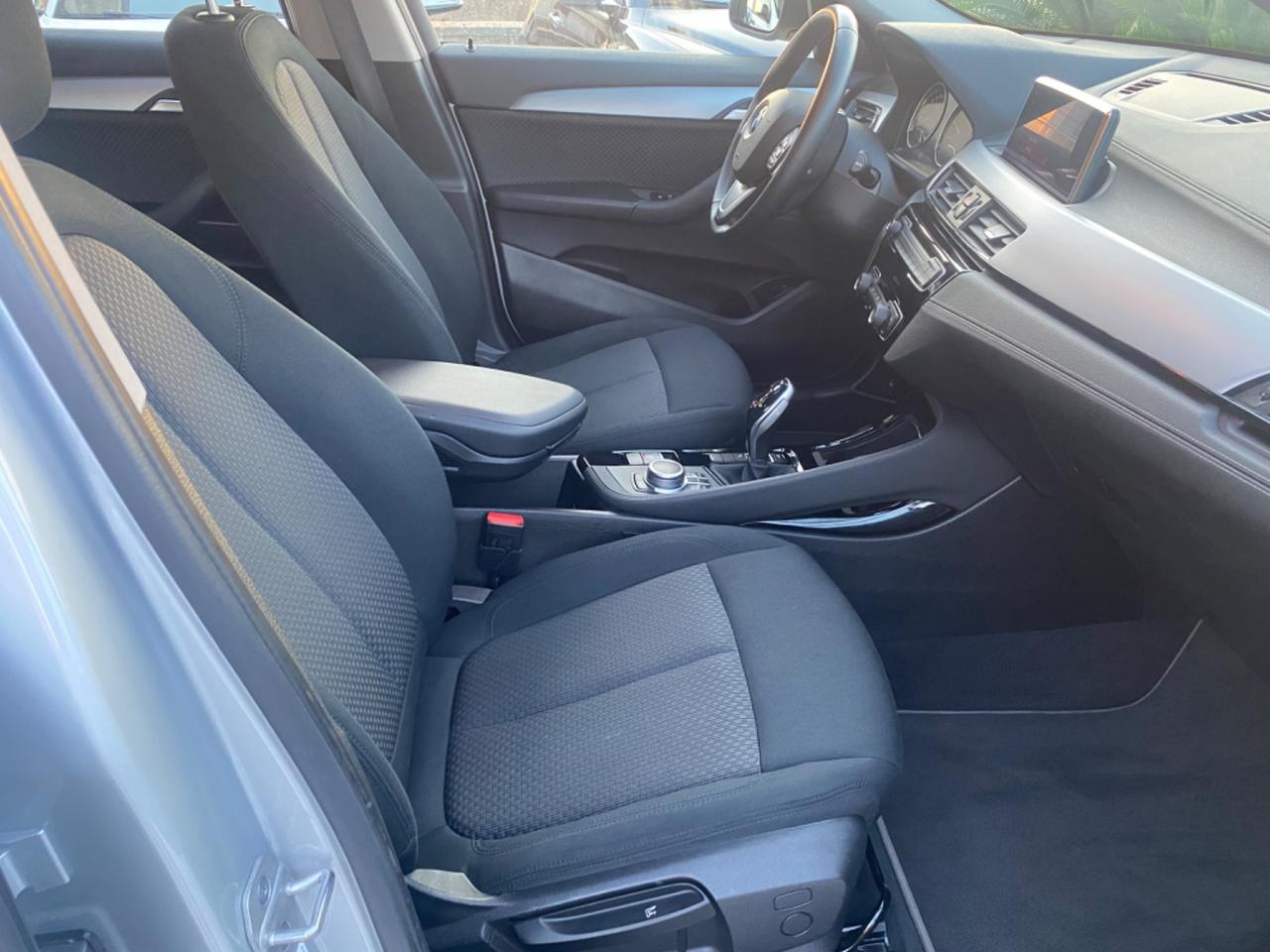 Bmw X2 sDrive18d Business-X