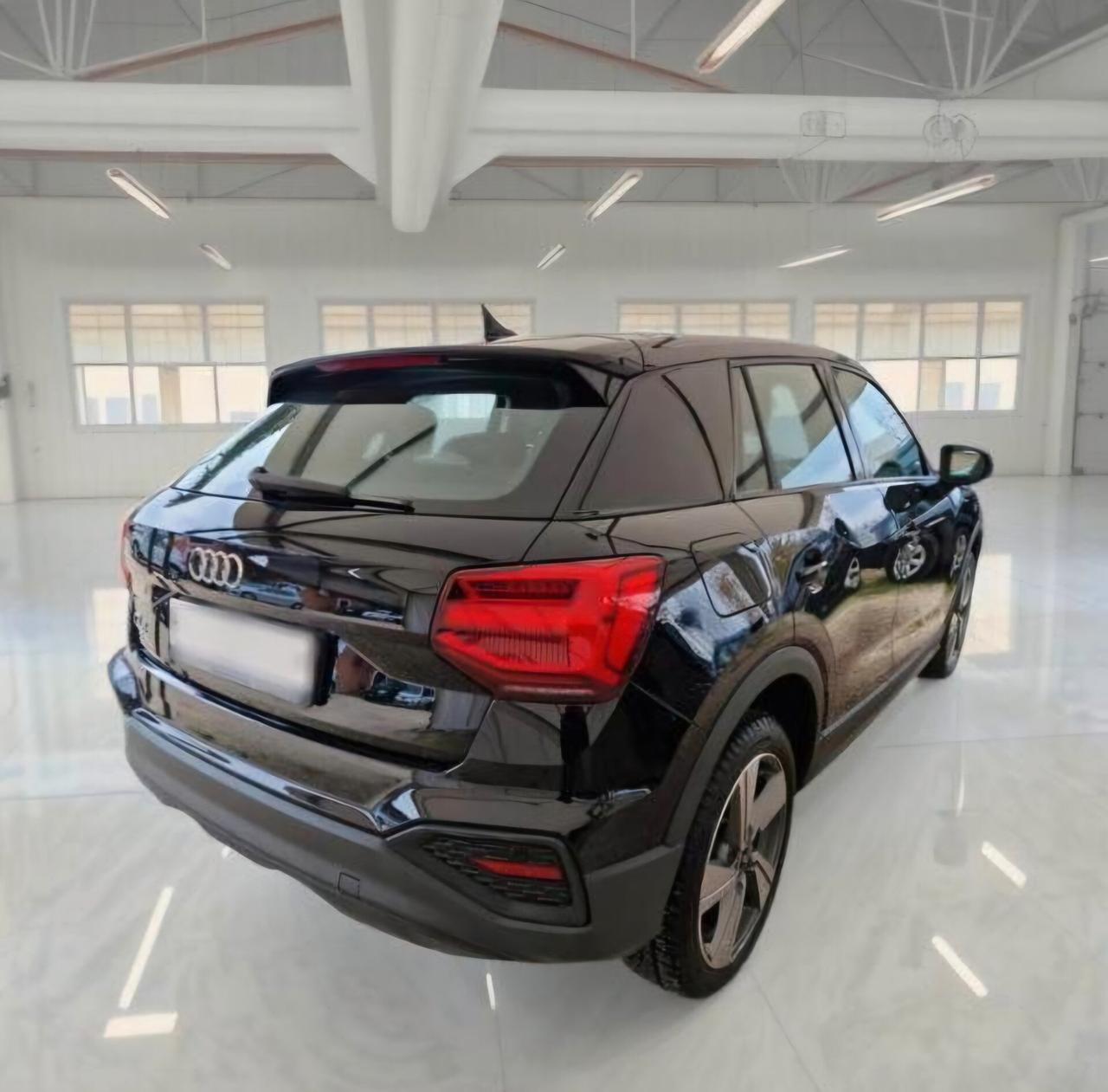 Audi Q2 30 TFSI Business