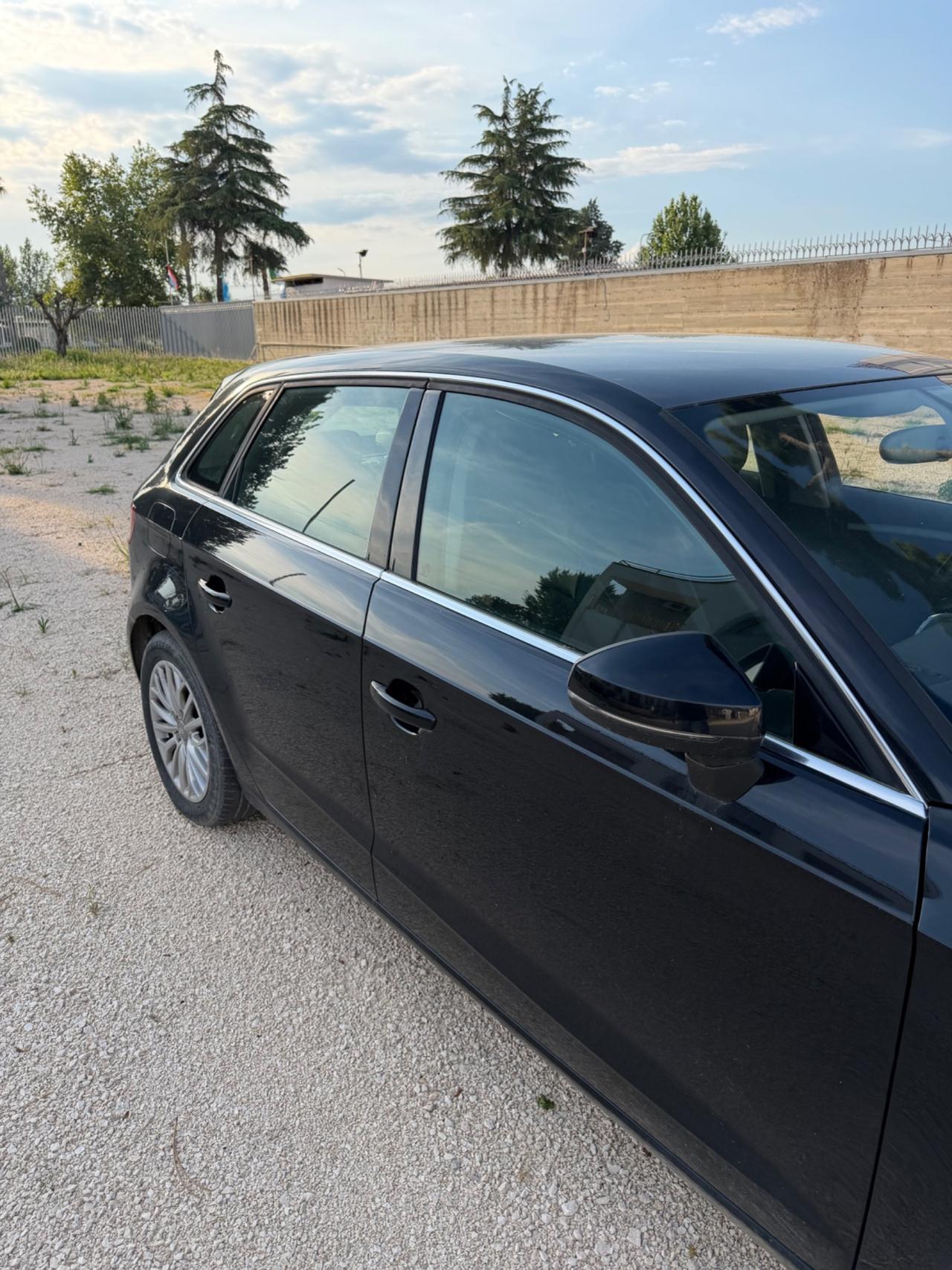Audi A3 1.6 TDI clean diesel S tronic Attraction