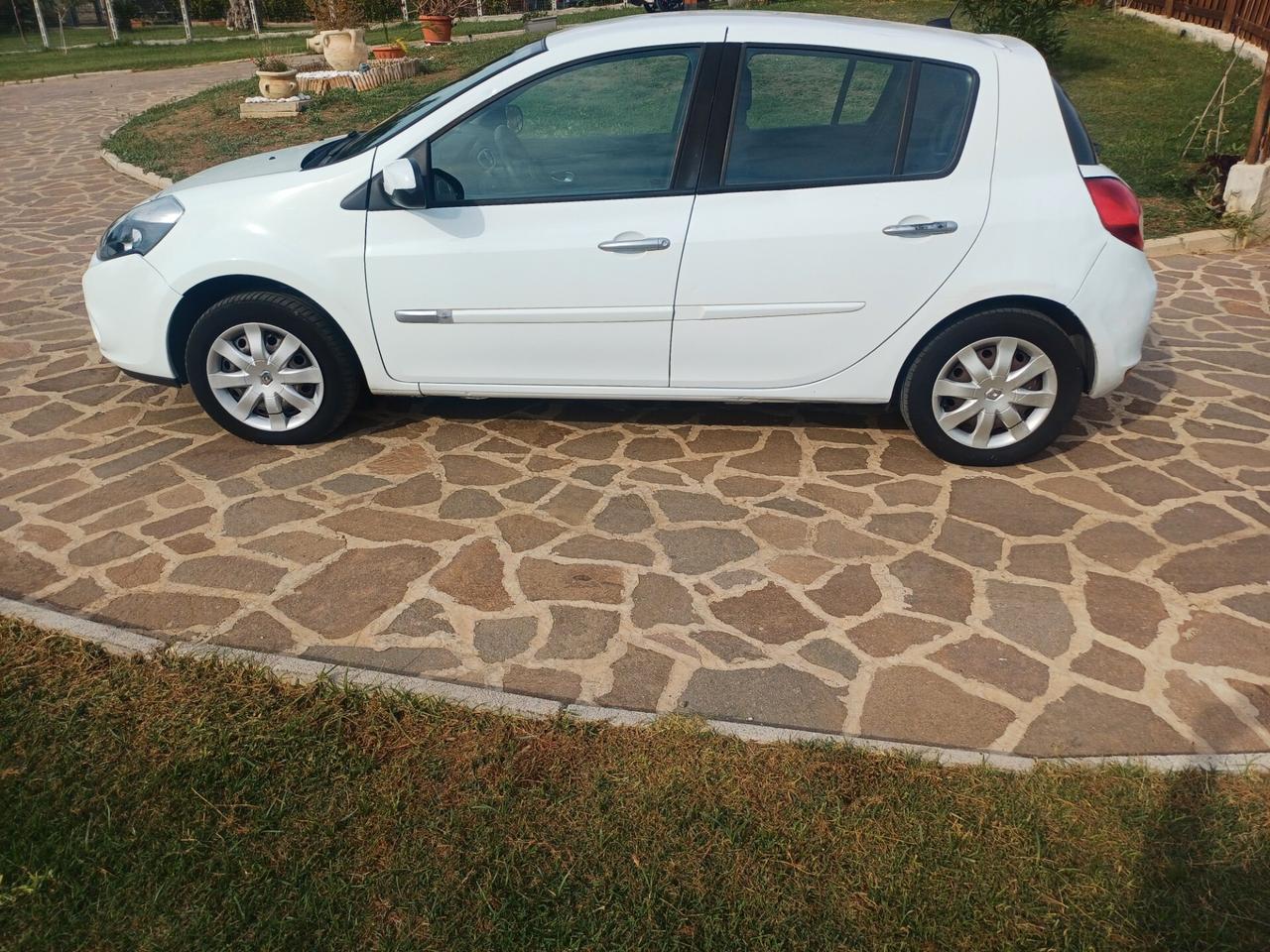 Renault Clio 1.2 16V 5 porte GPL Dynamique