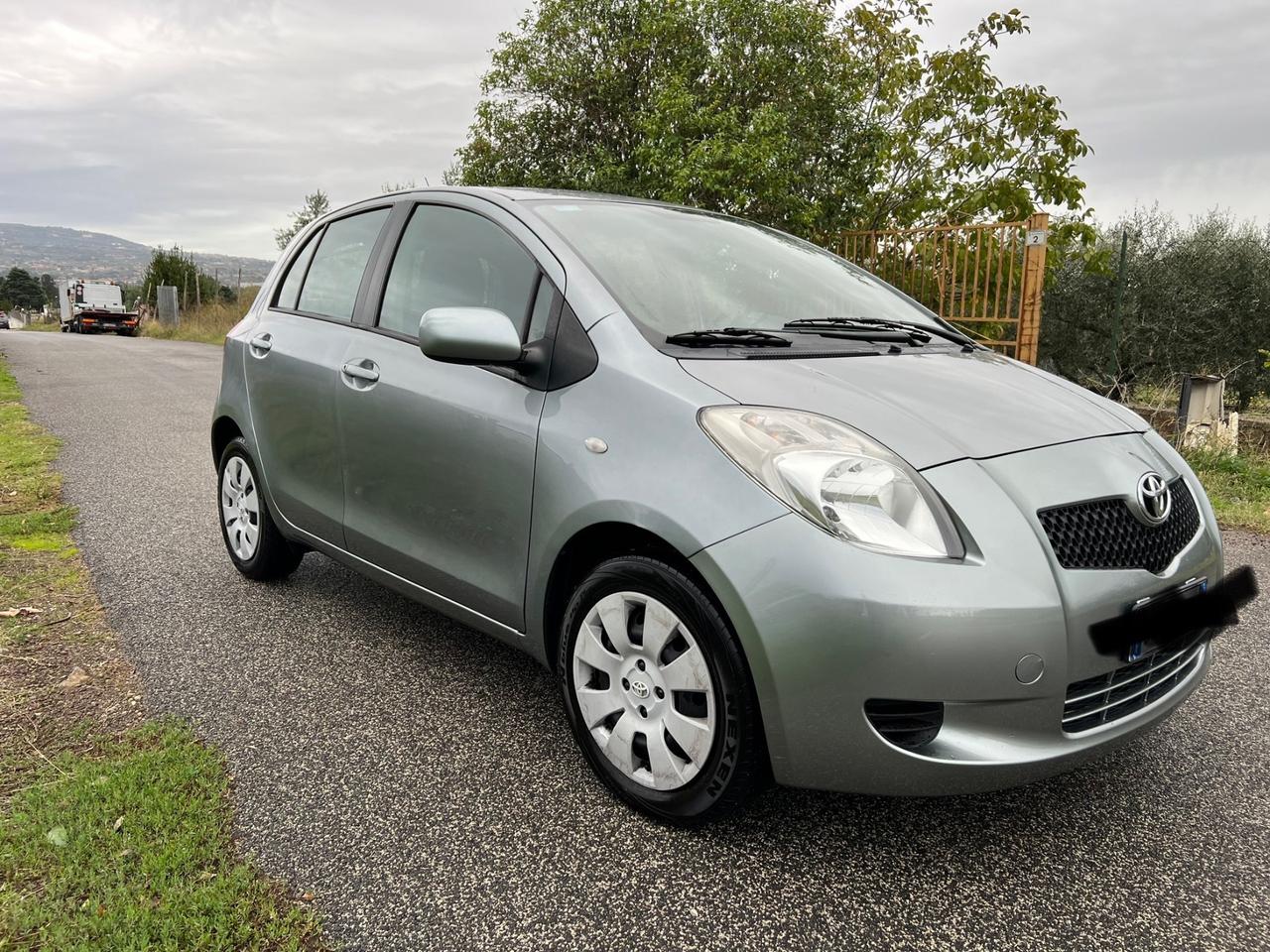 Toyota Yaris 1.3 5 porte