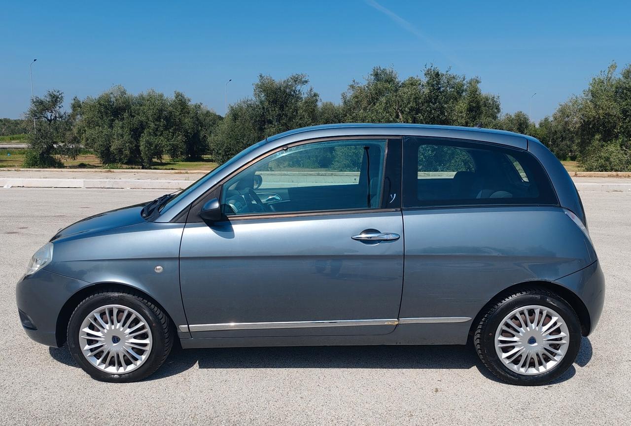 Lancia Ypsilon 1.2 Oro Plus NEOPATENTATI