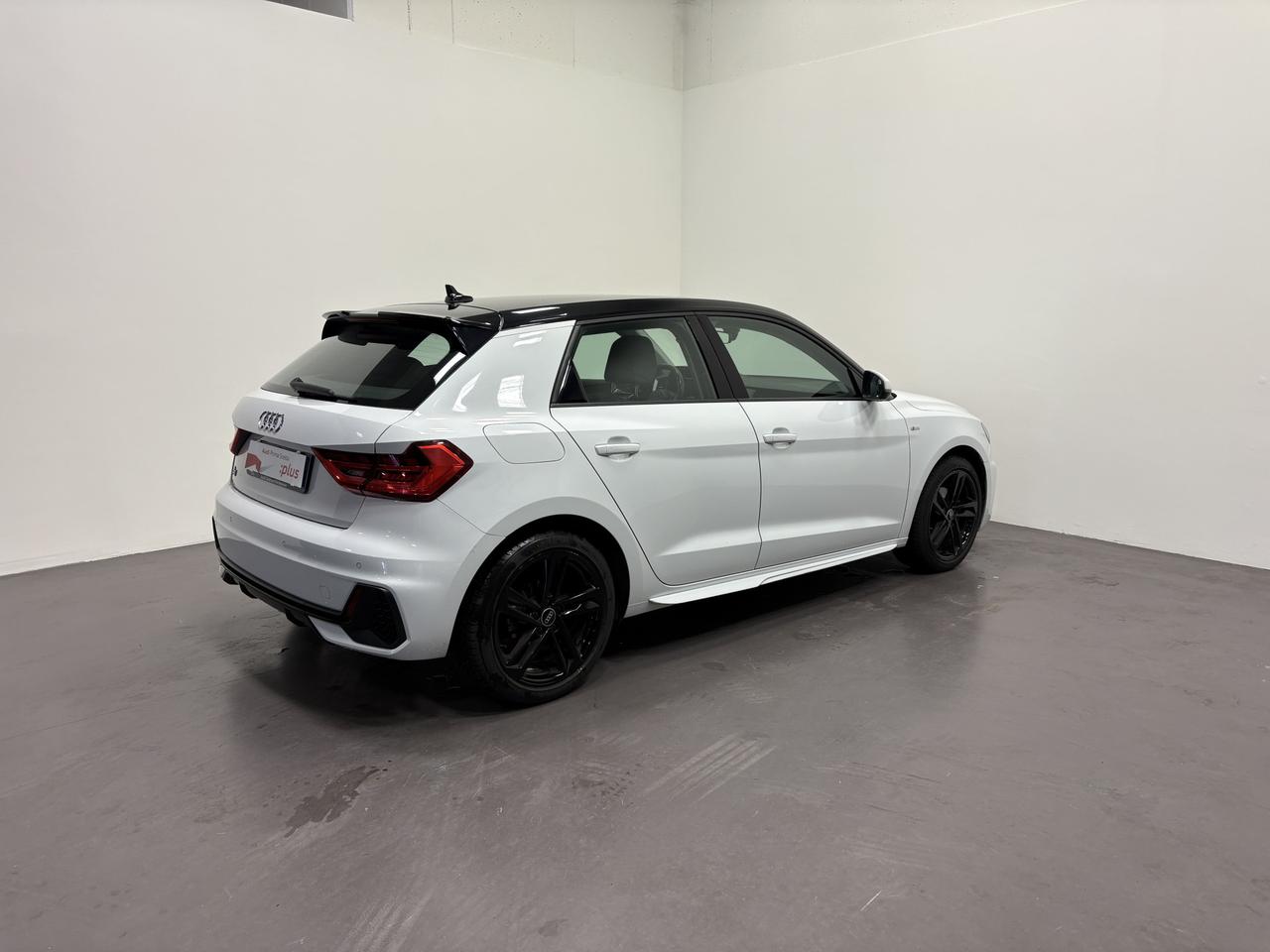 AUDI A1 SPORTBACK 30 TFSI S-TRONIC S-LINE EDITION