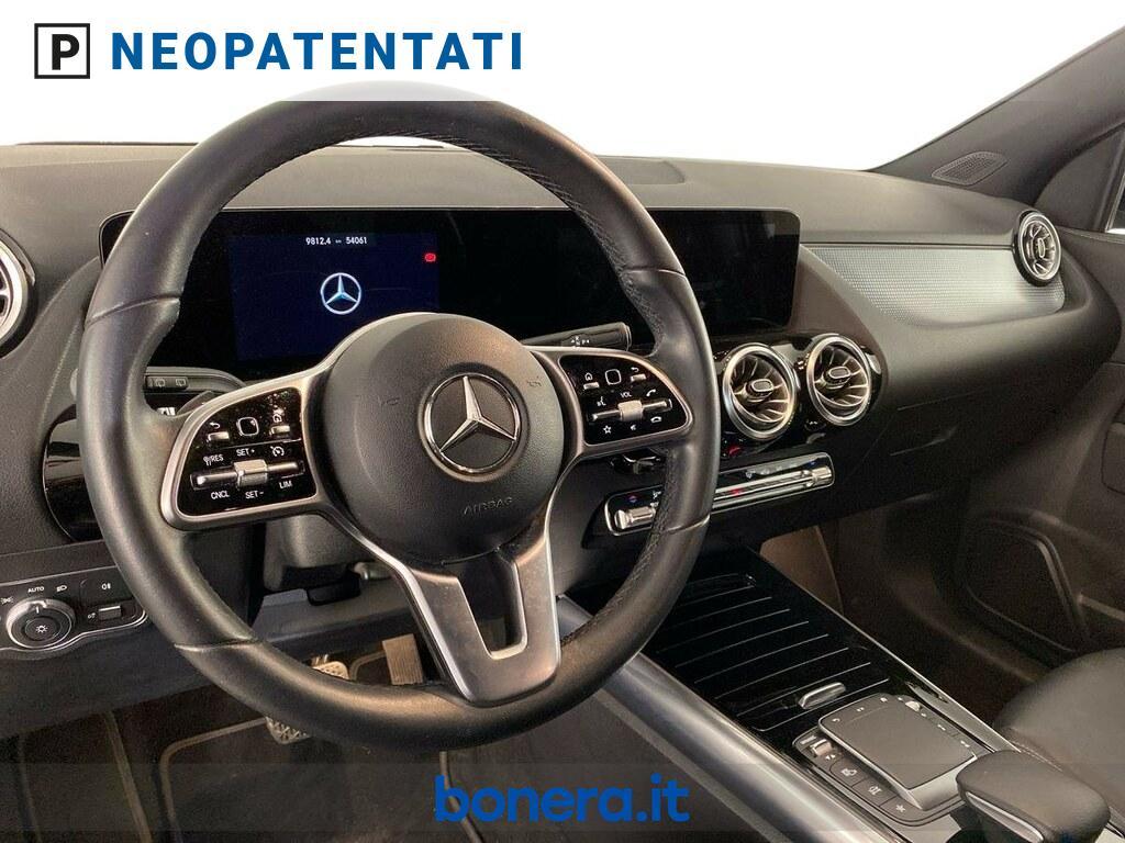 Mercedes GLA 180 180 Sport Plus 7G-DCT