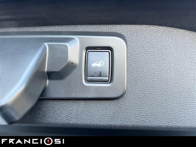 RENAULT Scenic Techno long range 220cv