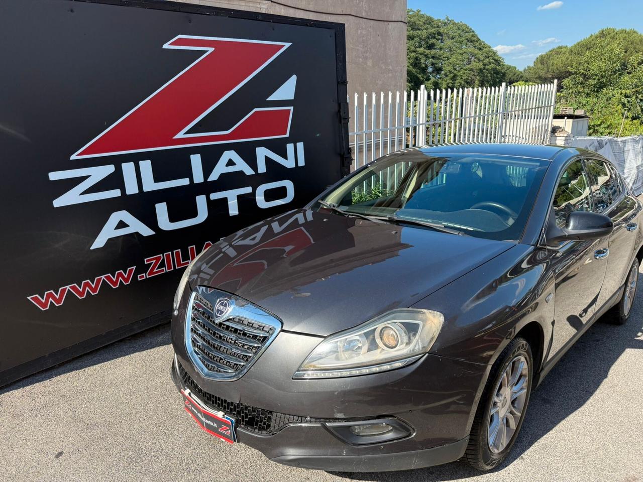 Lancia Delta 1.6 MJT DPF Silver