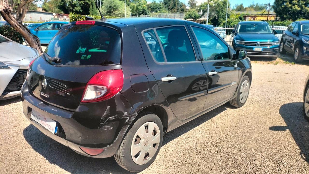Renault Clio 1.2 16V 5 porte SOLO 90000KM