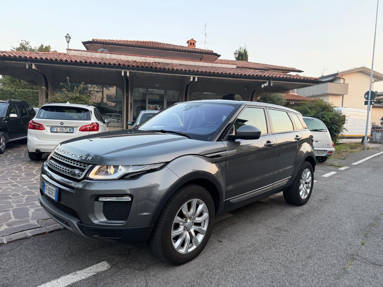 Land Rover Range Evoque 2.0 TD4 150 CV 5p. Pure
