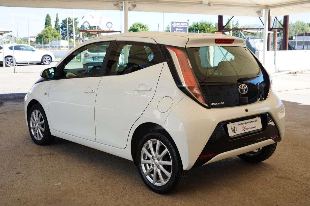 Toyota Aygo 1.0 VVT-i 69 CV 5 porte x-play