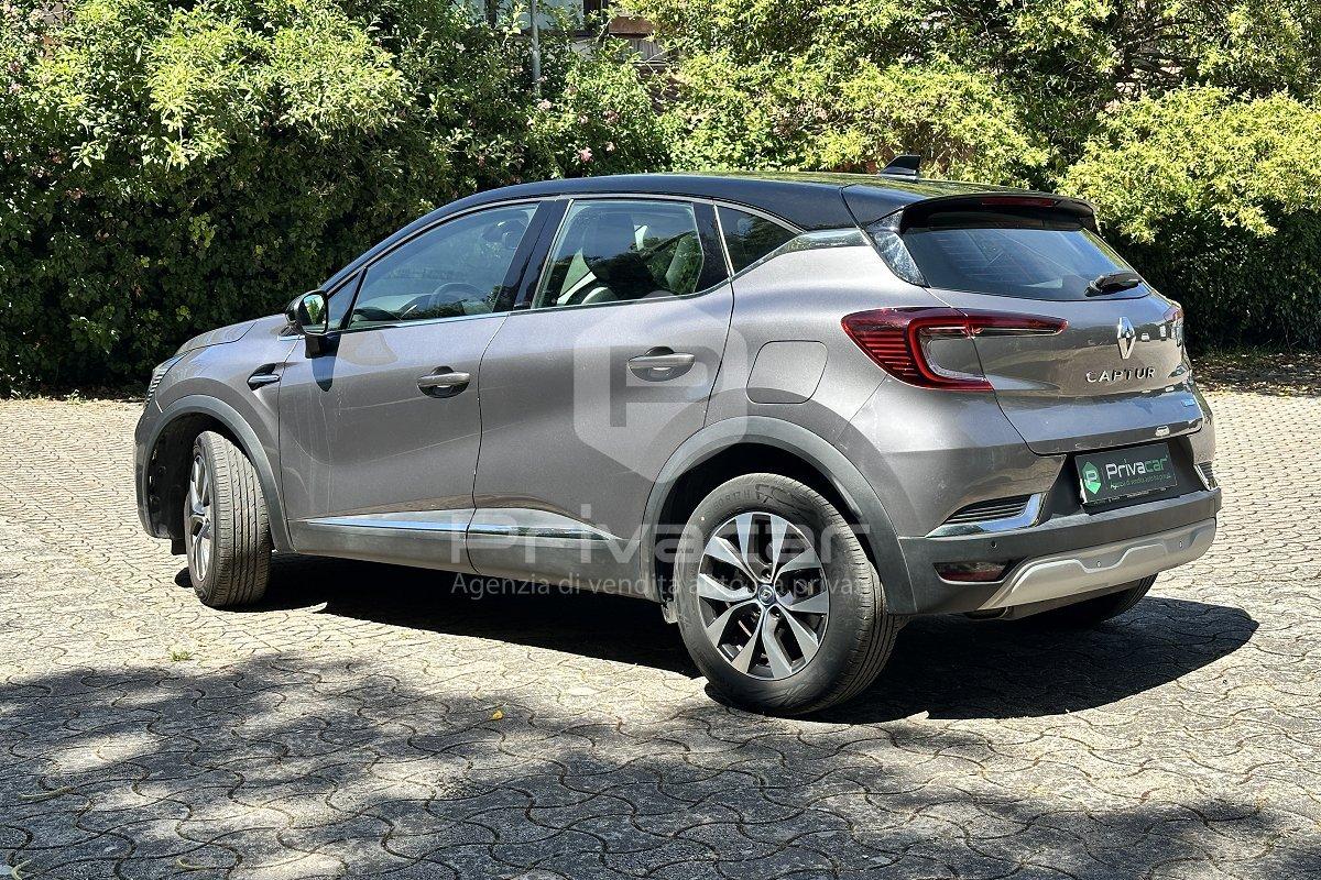 RENAULT Captur Plug-in Hybrid E-Tech 160 CV Intens