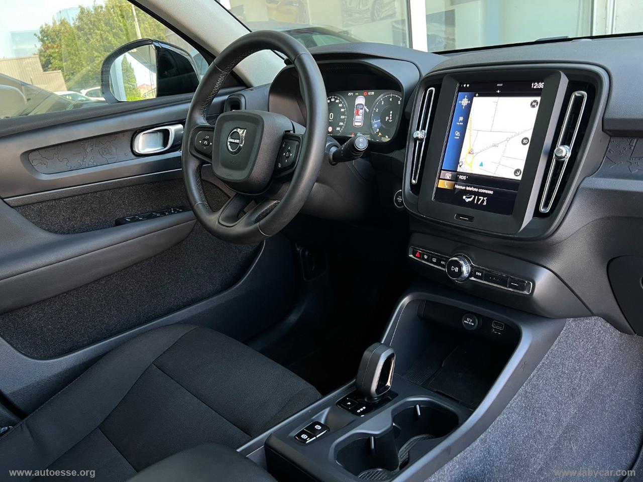 VOLVO XC40 T2 automatico Essential