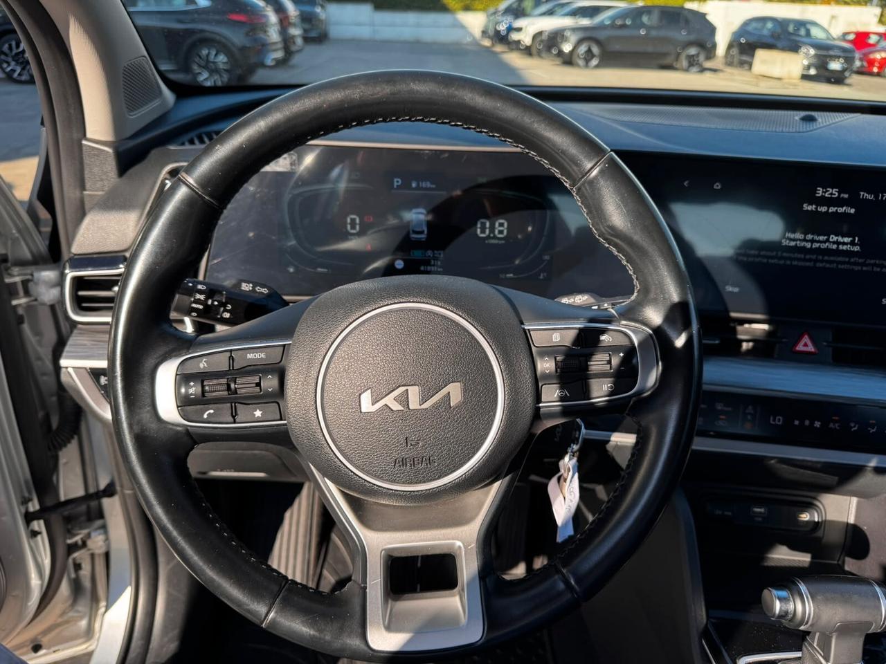 KIA SPORTAGE 1.6 DIESEL HYBRID 2023 ACCESSORIATA