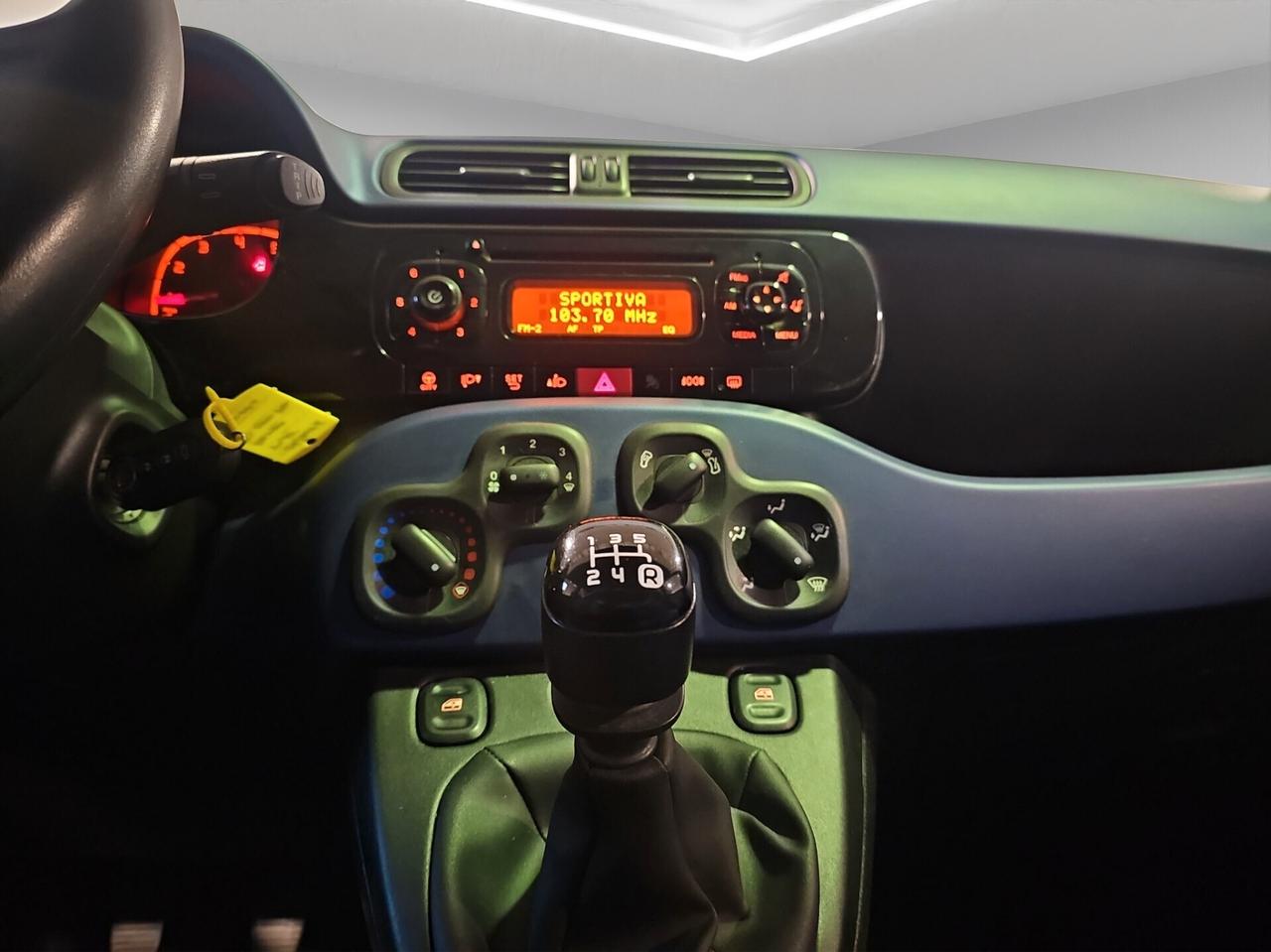 Fiat Panda 1.2 Lounge 5 POSTI - UNICOPROPRIETARIO