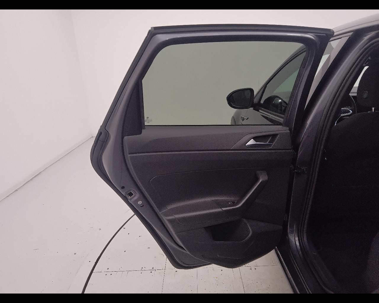 VOLKSWAGEN Taigo - Taigo 1.0 tsi R-Line 110cv