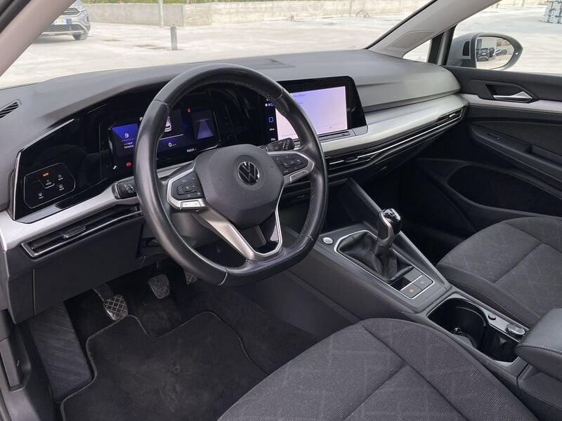 Volkswagen Golf 8 Life 2.0 TDI 115CV