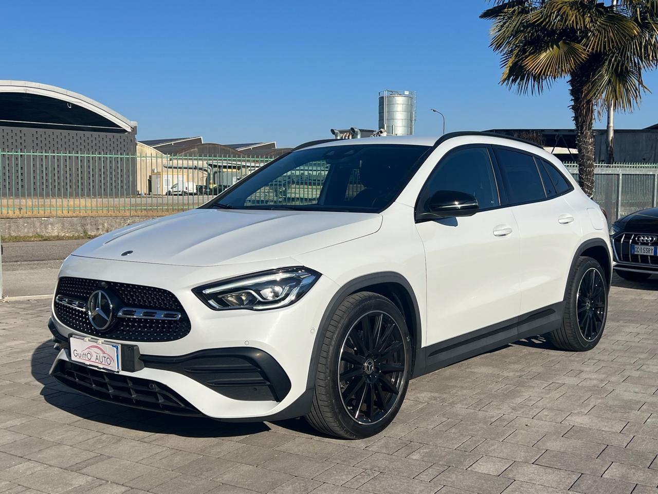Mercedes-benz GLA 180 d Premium FINANZIABILE