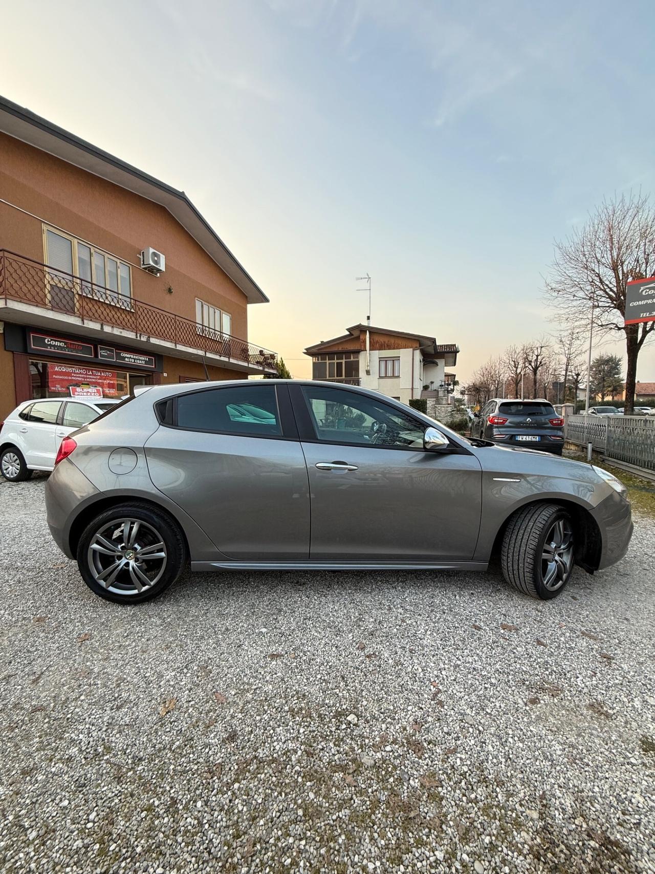 Alfa Romeo Giulietta 1.6 JTDm-2 105 CV Exclusive