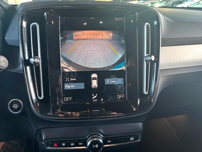 Volvo XC40 B4 AWD Geartronic Momentum Pro