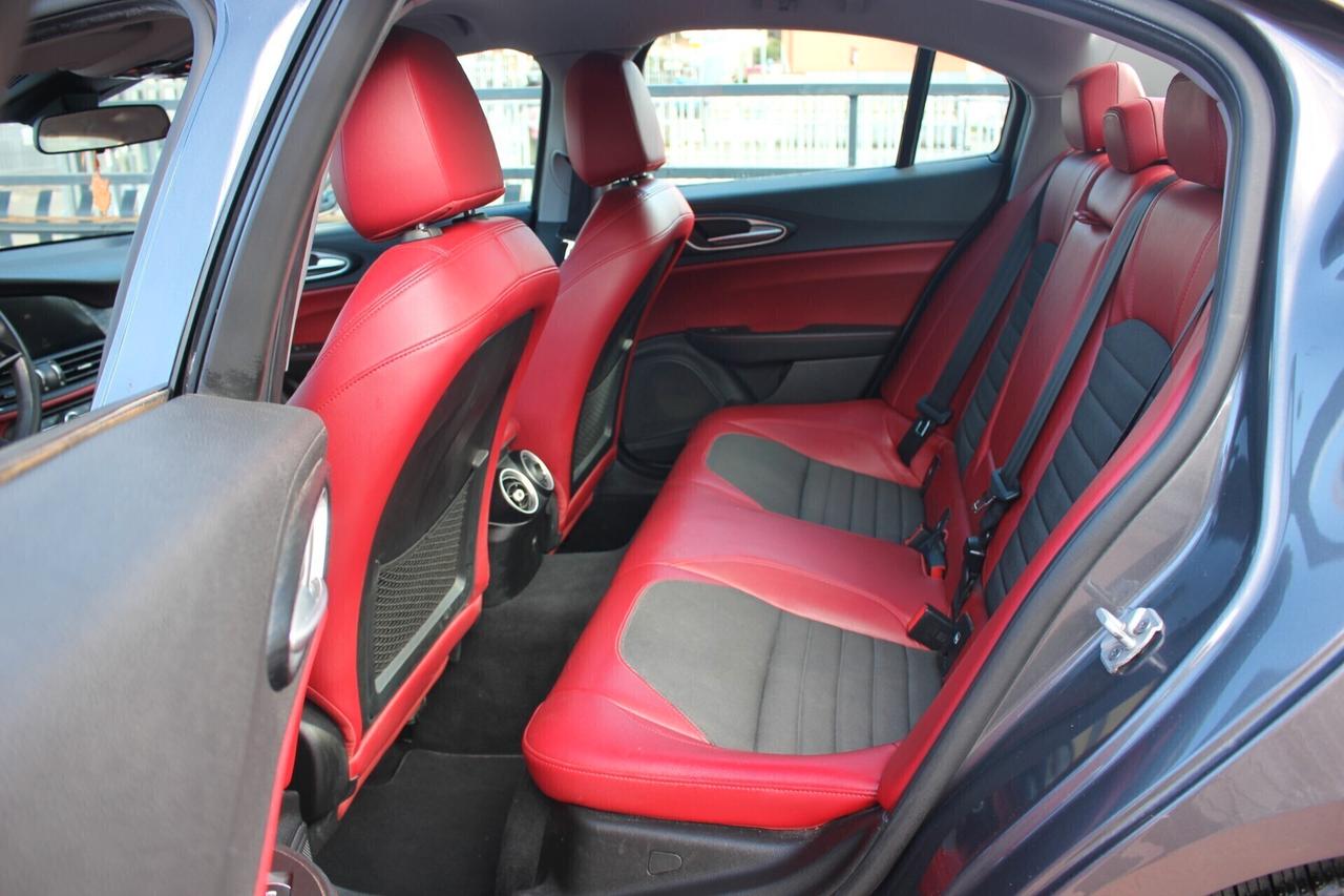 ALFA ROMEO GIULIA SUPER-AT8-160cv*PREZZO VERO* TAGLIANDO ALFA-UNIPRO' PELLE