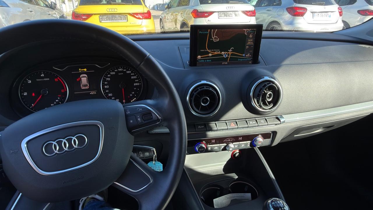 Audi A3 Cabrio 1.6 TDI clean diesel Ambiente