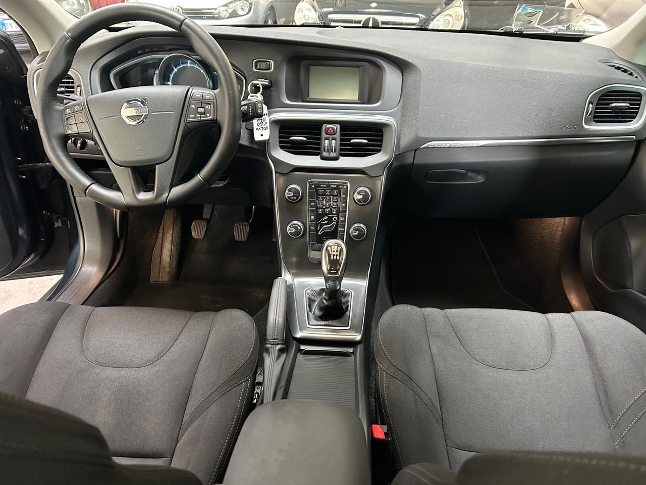 Volvo V40 Cross Country D2 1.6 114cv Momentum