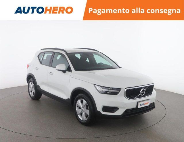 VOLVO XC40 T2 Momentum Core