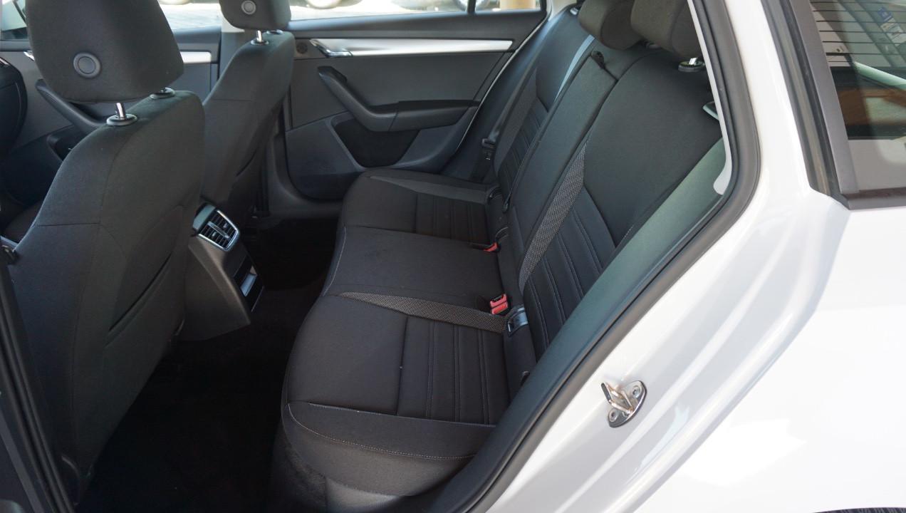 Skoda Octavia Wagon 1.6 tdi Style 115cv dsg