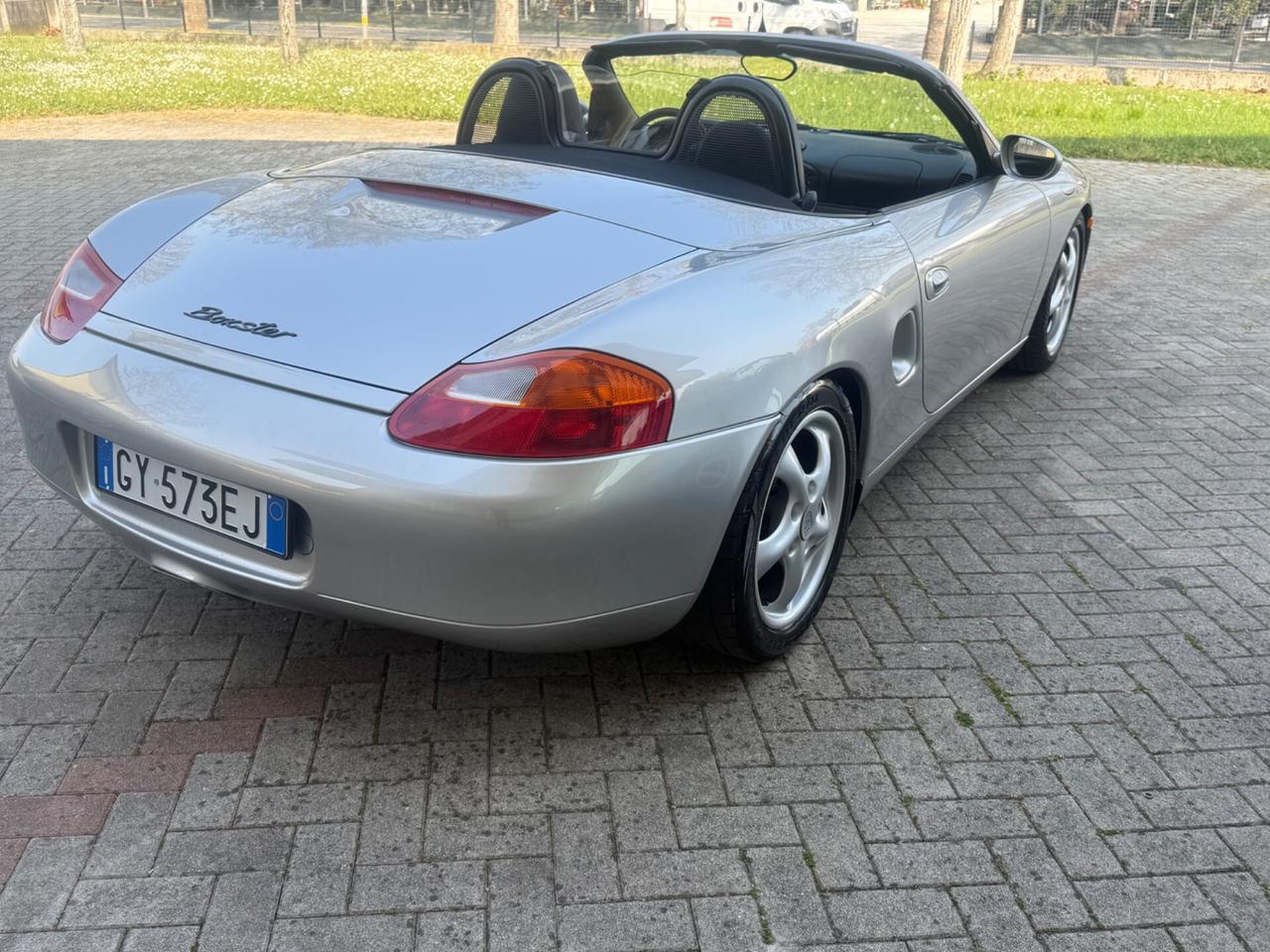 Porsche Boxster 2.5i 24V cat