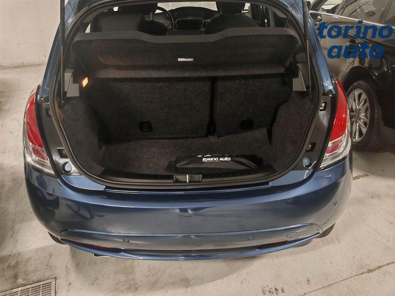 Lancia Ypsilon 1.0 FireFly 5 porte S&S Hybrid Gold