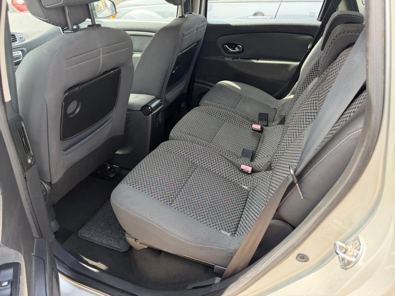 Renault Scenic Xmod 1.5 dCi 110CV