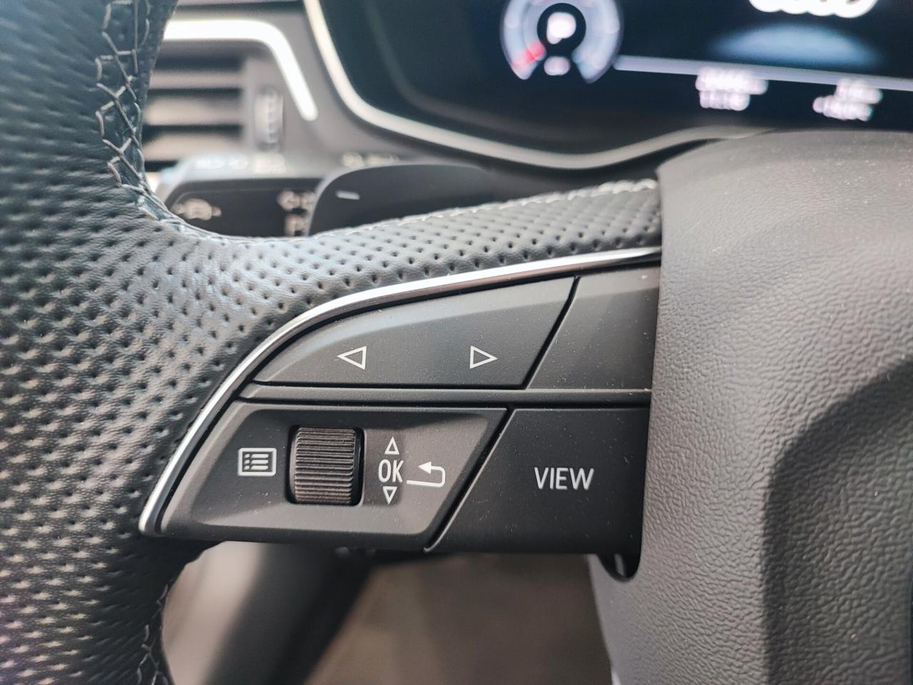 Audi A4 Avant 40 TDI quattro S tronic line edition