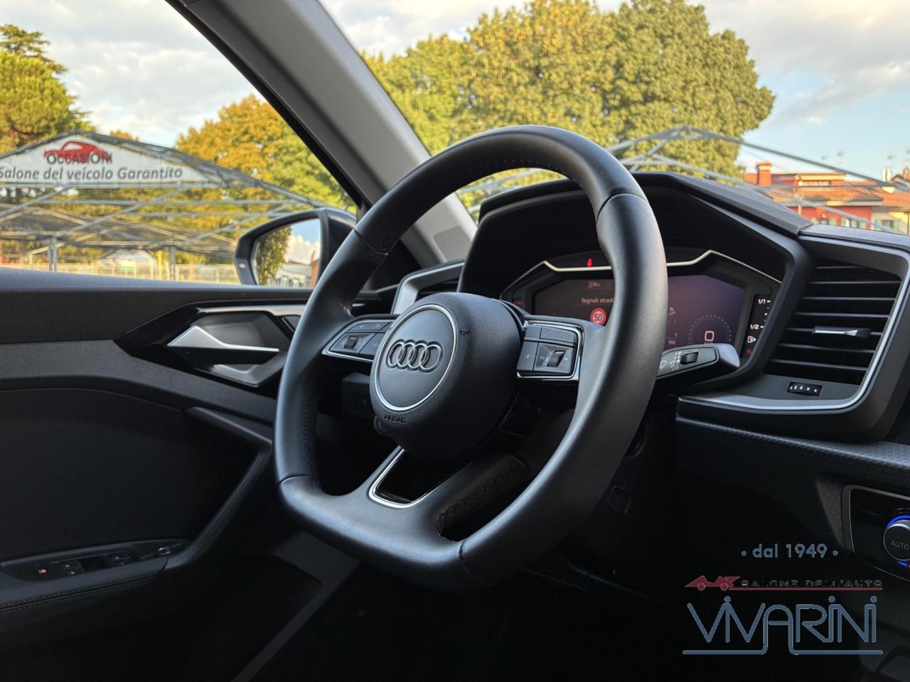 Audi A1 SPB 30 TFSI S tronic Line Identity Black