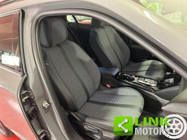 PEUGEOT 2008 PureTech 130 S&S EAT8 Allure