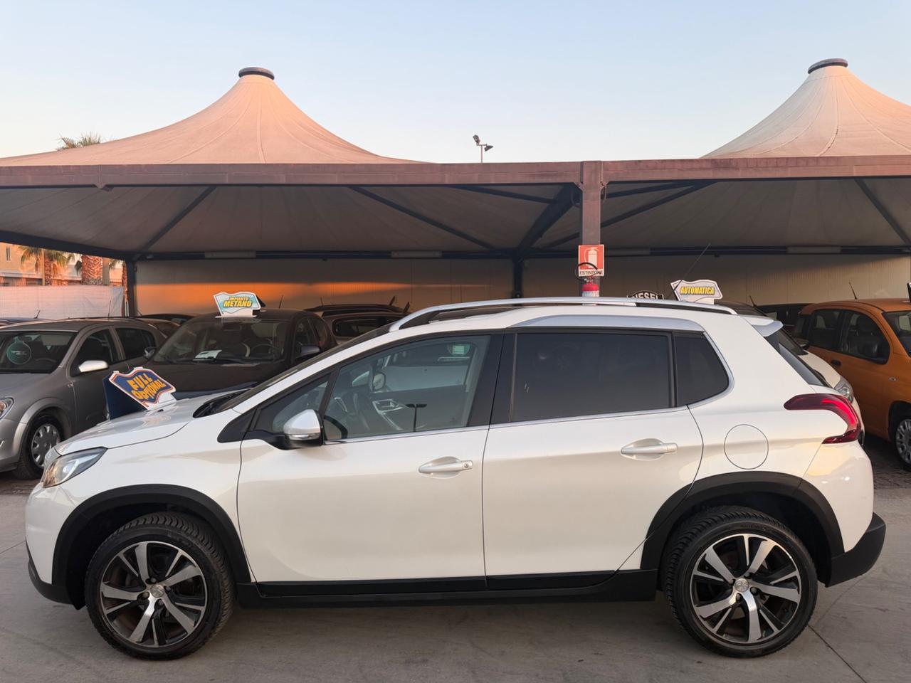 Peugeot 2008 1.6 DIESEL 120 CV - TETTO PANORAMICO