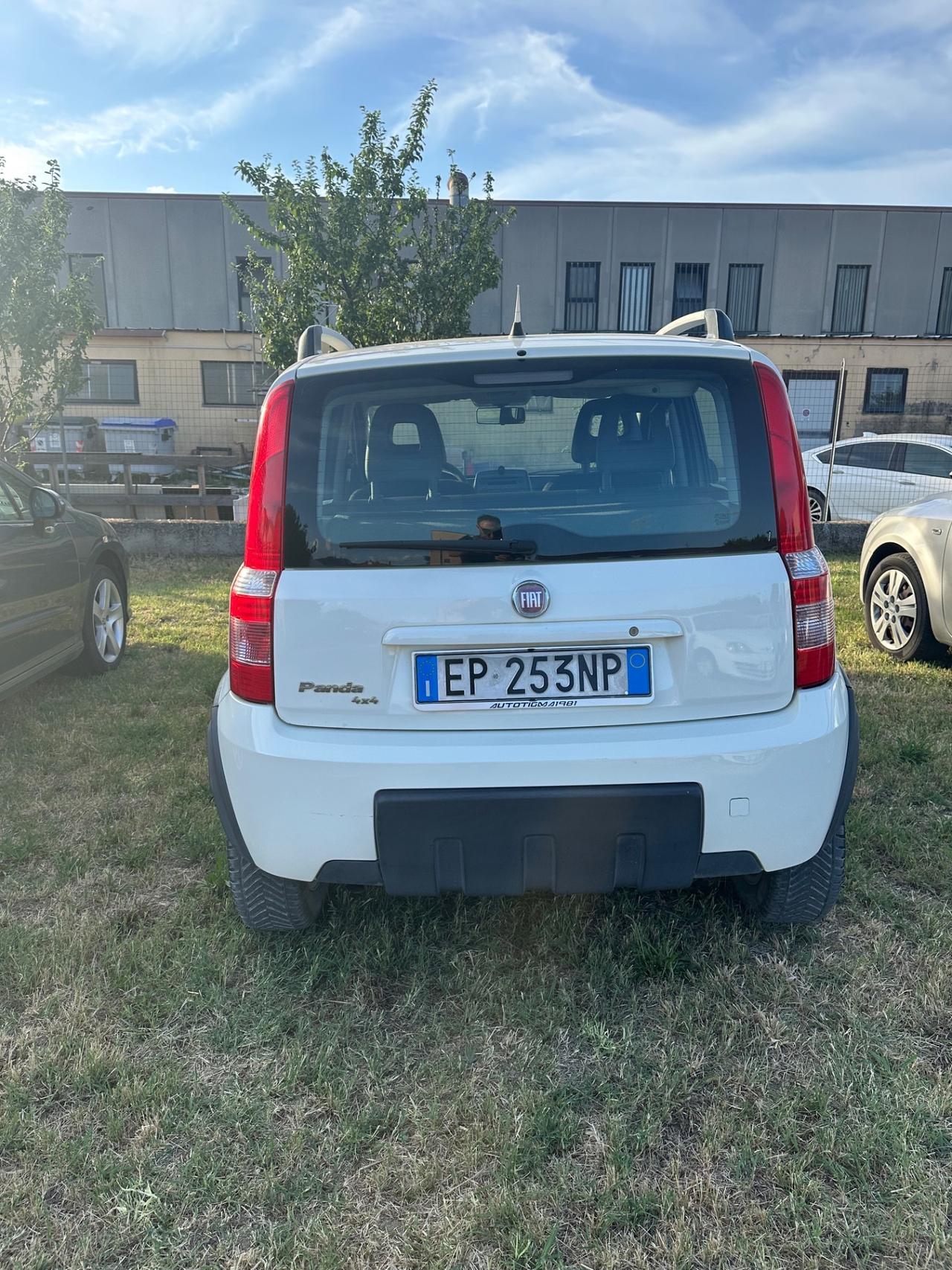 Fiat Panda 1.3 MJT 16V DPF 4x4 Climbing