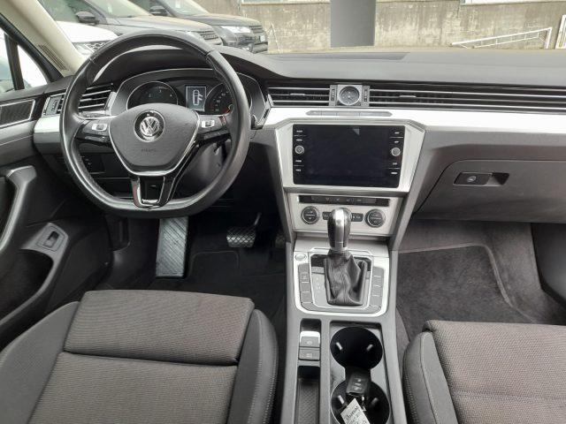 VOLKSWAGEN Passat Variant 1.6 TDI SCR DSG Business BMT