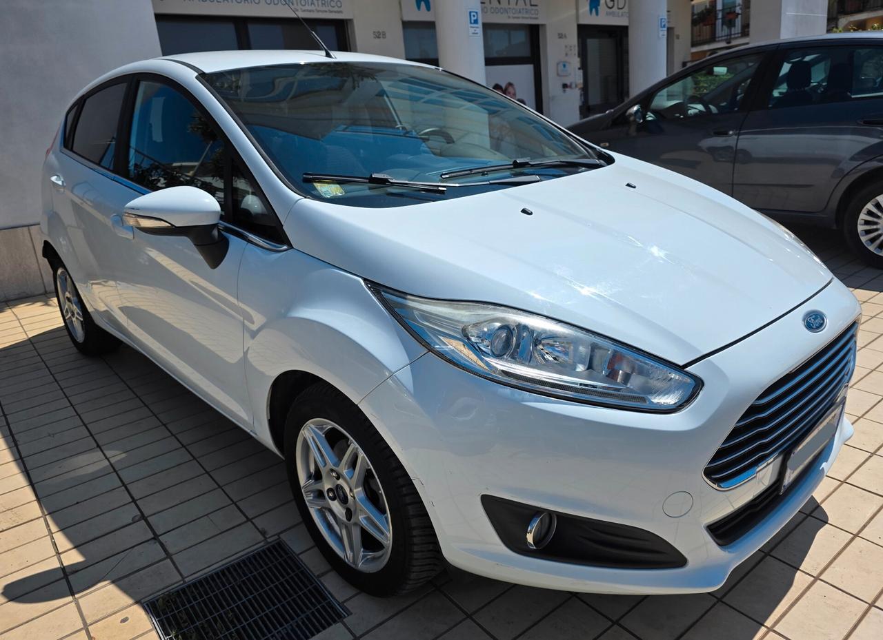 Ford Fiesta 1.4 5p. Bz.- GPL Titanium
