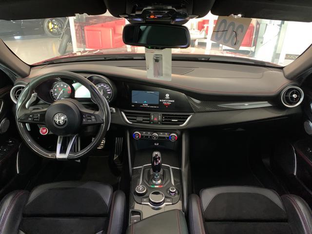 ALFA ROMEO Giulia 2.9 T V6 AT8 Quadrifoglio "CARBON PACK"