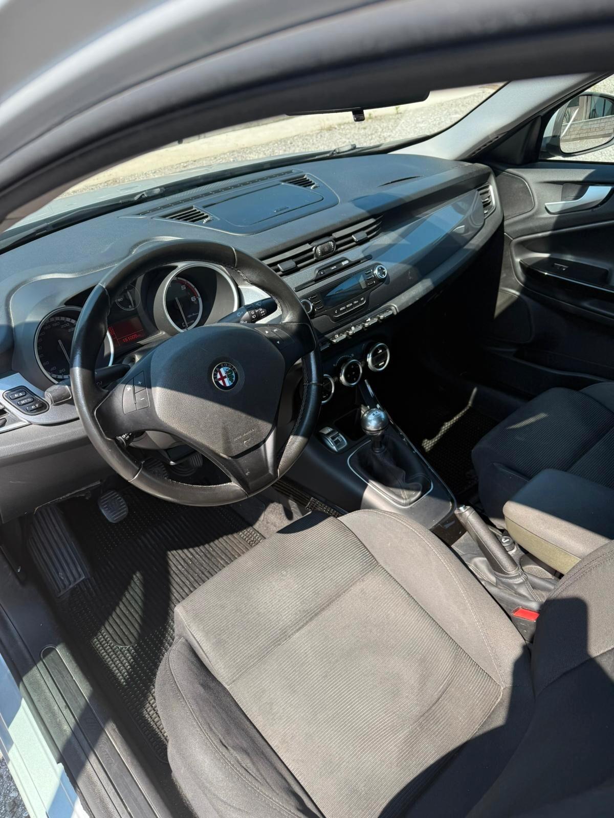 Alfa Romeo Giulietta 1.6 JTDm-2 105 CV Distinctive