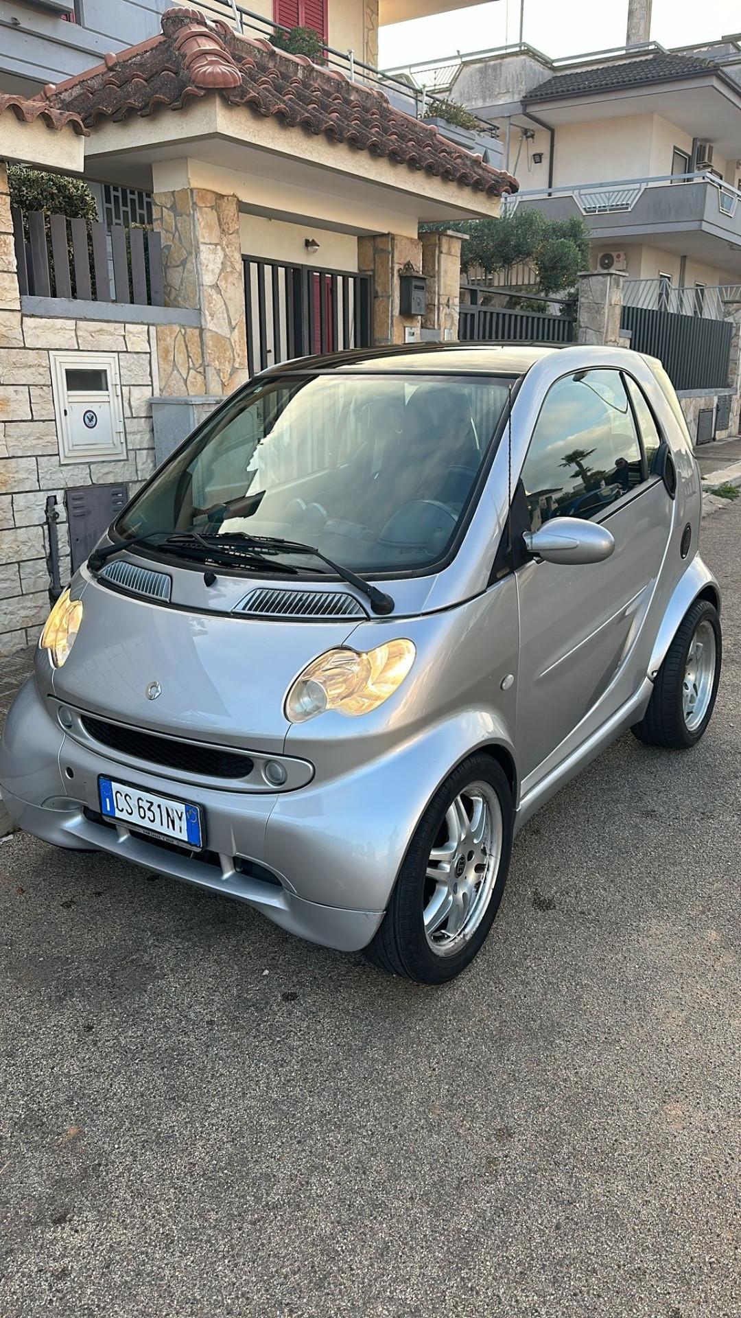 Smart ForTwo 700 coupé Brabus (55 kW)