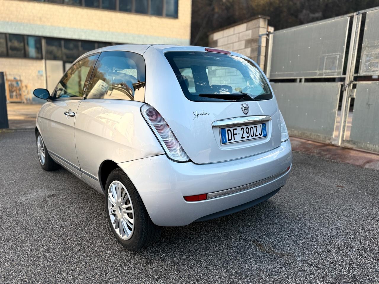 Lancia Ypsilon 1.2 8V Argento 60cv
