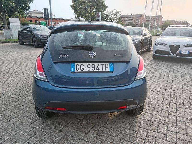 Lancia Ypsilon 1.0 FireFly 70cv S&S Hybrid SILVER
