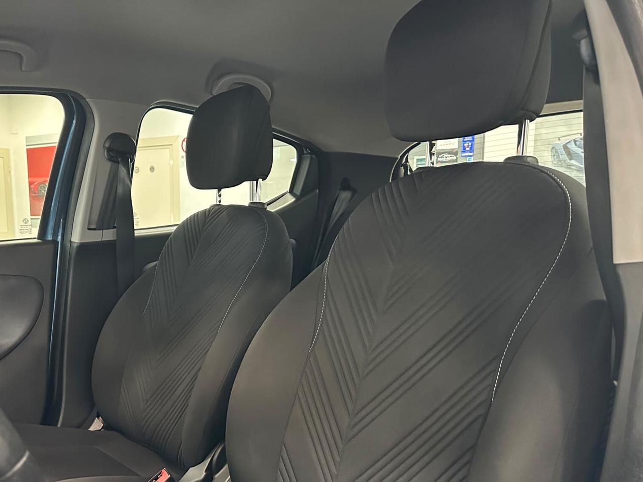 Lancia Ypsilon 1.0 FireFly 5 porte S&S Hybrid Gold Plus