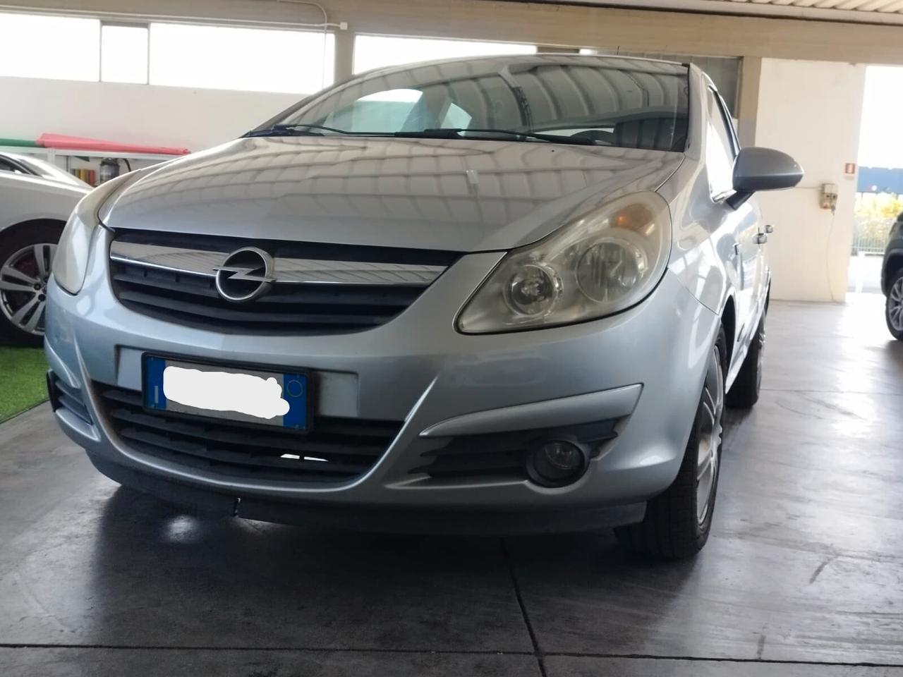 Opel Corsa 1.2 5 porte Cosmo